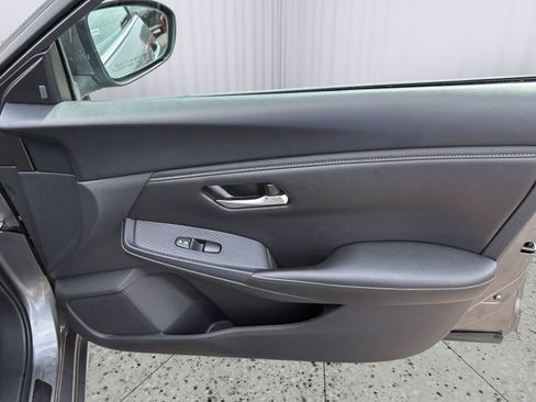 Used 2024 Nissan Sentra SV w/ All-Weather Package FWD image 15