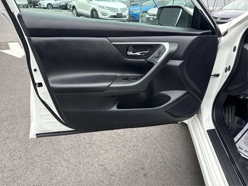 Used 2017 Nissan Altima 2.5 S w/ Power Driver Seat Package FWD image 19