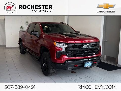 Used 2024 Chevrolet Silverado 1500 LT Trail Boss w/ Convenience Package II AWD/4WD image 1