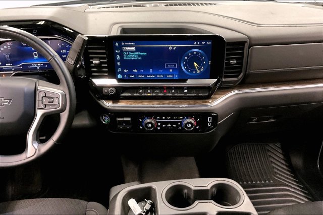 Used 2024 Chevrolet Silverado 1500 RST AWD/4WD image 7