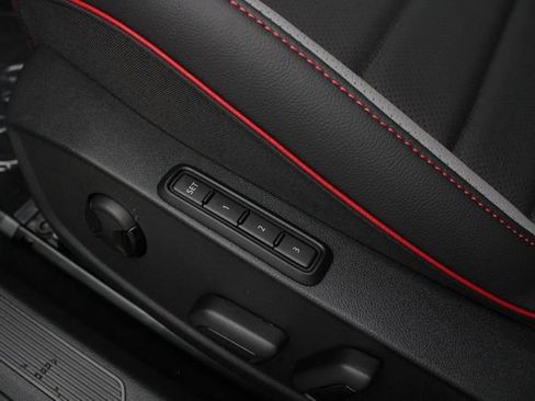 New 2026 Volkswagen GTI SE FWD image 4