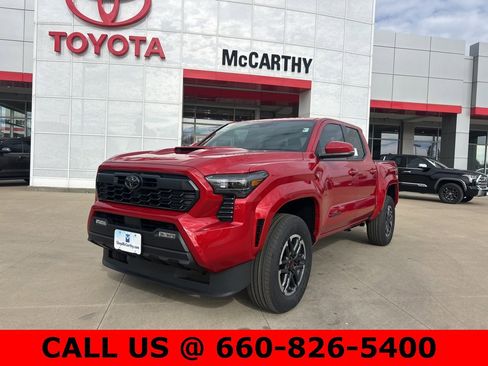 New 2025 Toyota Tacoma TRD Sport image 2