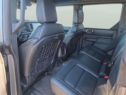 New 2025 Ford Bronco Badlands image 9