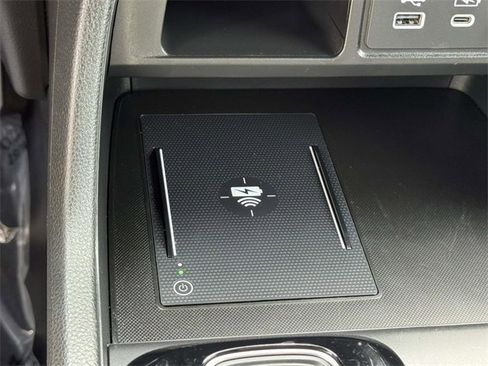 Used 2025 Honda Pilot TrailSport image 19