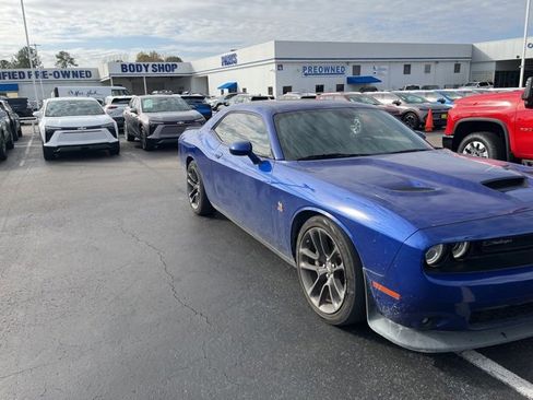 Used 2020 Dodge Challenger R/T Scat Pack image 1