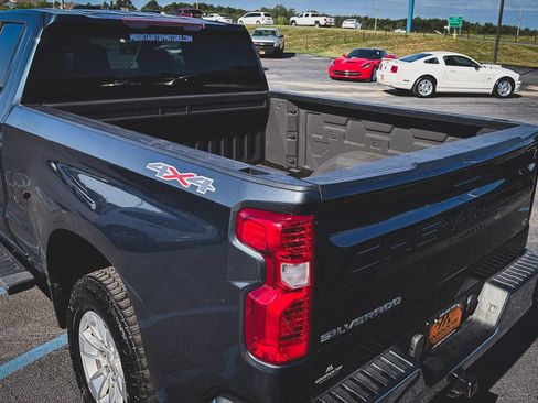 Used 2019 Chevrolet Silverado 1500 LT w/ All-Star Edition AWD/4WD image 13