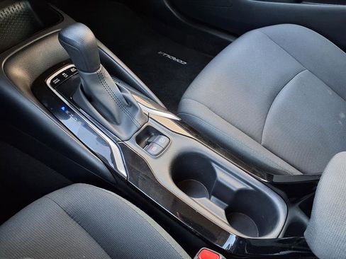 Used 2022 Toyota Corolla LE image 20