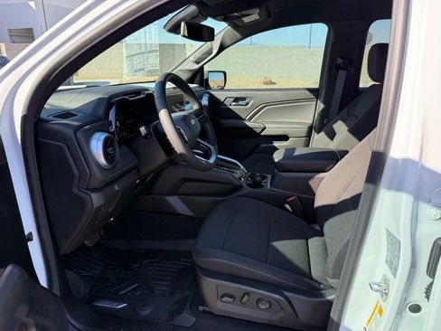 New 2026 Chevrolet Colorado LT image 10