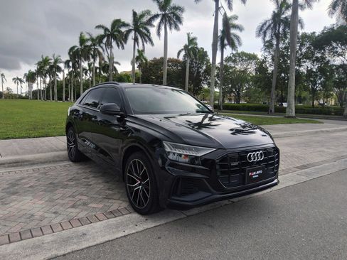 Used 2020 Audi Q8 Prestige w/ Prestige Package AWD/4WD image 1