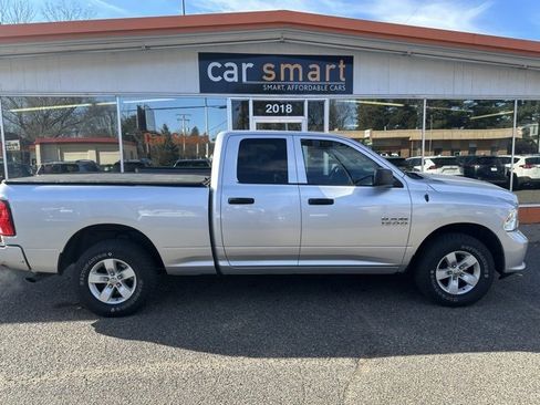 Used 2017 RAM 1500 Express image 8