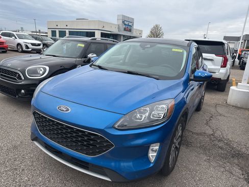 Used 2021 Ford Escape Titanium FWD image 20