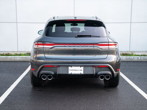 Certified 2026 Porsche Macan AWD/4WD image 7