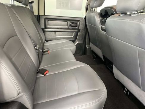 Used 2018 RAM 1500 Express RWD image 11