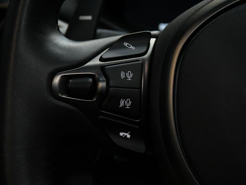 Used 2020 Aston Martin V8 Vantage Coupe RWD image 25