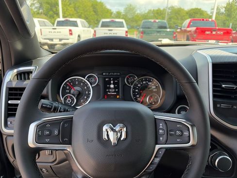 New 2027 RAM 1500 4x4 Crew Cab image 22