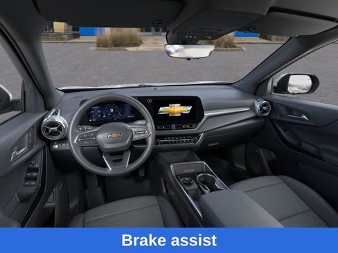 New 2026 Chevrolet Equinox LT w/ Convenience Package II AWD/4WD image 16