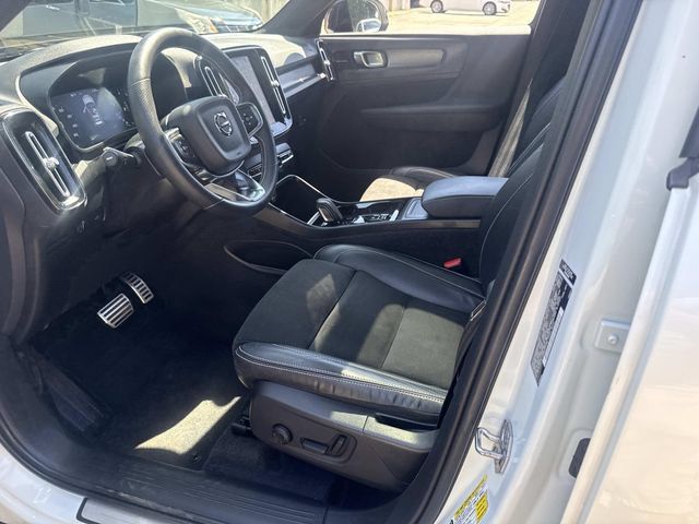 Used 2021 Volvo XC40 T5 R-Design w/ Advanced Package AWD/4WD image 21