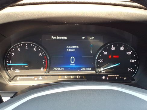 Used 2022 Ford Explorer XLT AWD/4WD image 7