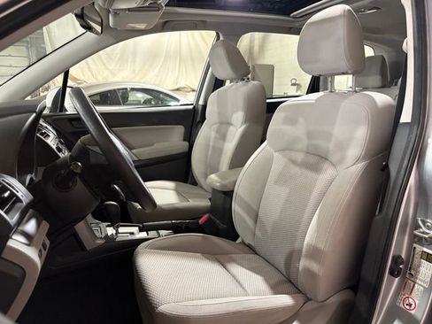 Used 2015 Subaru Forester 2.5i Premium w/ All-Weather Package image 5