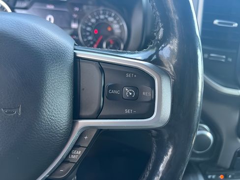 Used 2019 RAM 1500 Big Horn AWD/4WD image 23