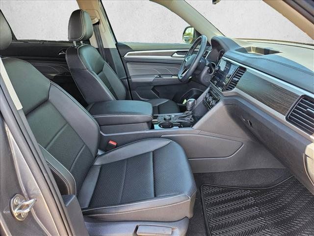 Used 2023 Volkswagen Atlas SE w/ Black Wheel Package AWD/4WD image 27