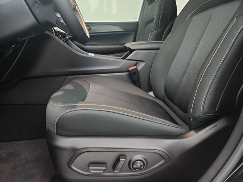 New 2026 Jeep Grand Cherokee L Laredo AWD/4WD image 19