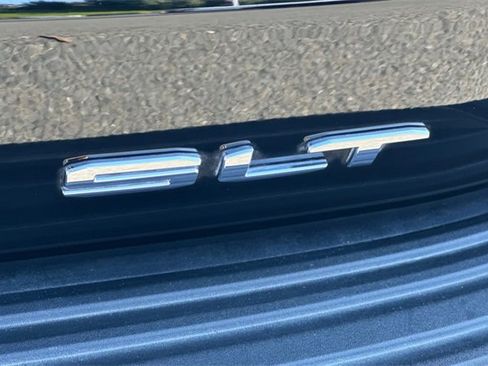 Used 2021 GMC Yukon SLT w/ SLT Luxury Plus Package image 27