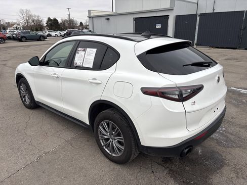 Used 2024 Alfa Romeo Stelvio Sprint image 5