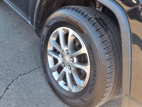 Used 2016 Jeep Grand Cherokee Limited image 8