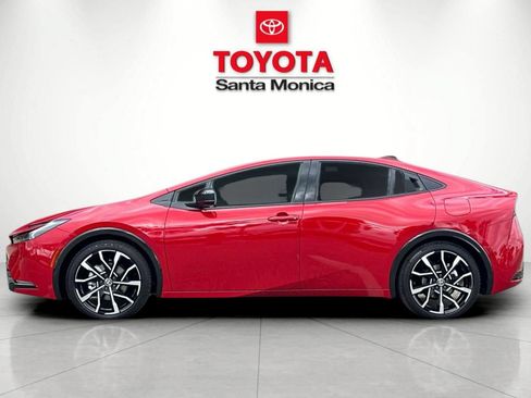 New 2026 Toyota Prius Plug-In Hybrid FWD image 8