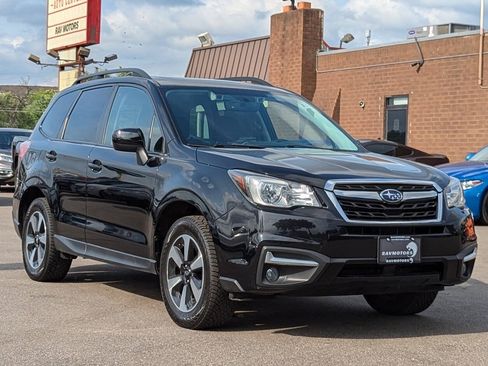 Used 2017 Subaru Forester 2.5i Premium AWD/4WD image 5