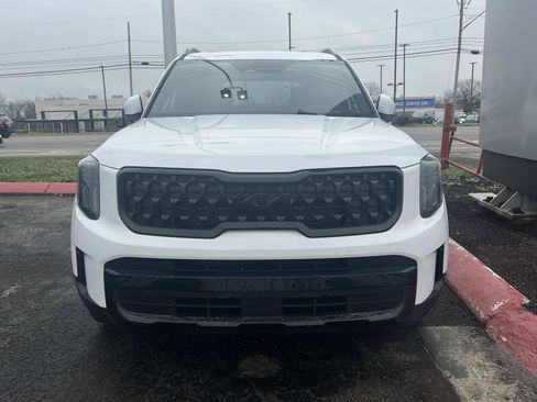 Used 2025 Kia Telluride EX X-Line image 2