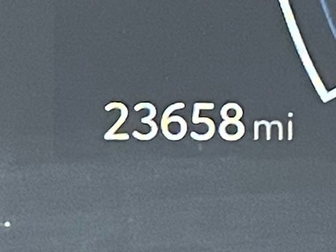 Used 2025 Toyota Camry LE image 39