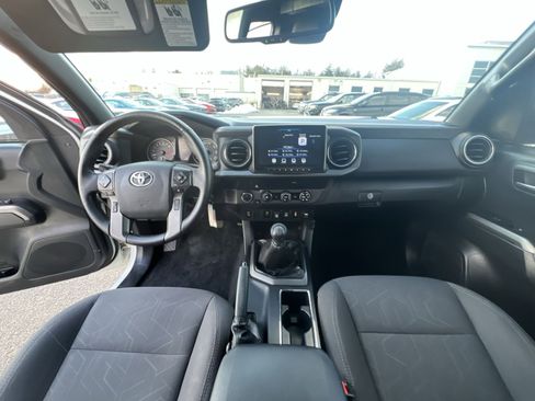 Used 2019 Toyota Tacoma SR image 21