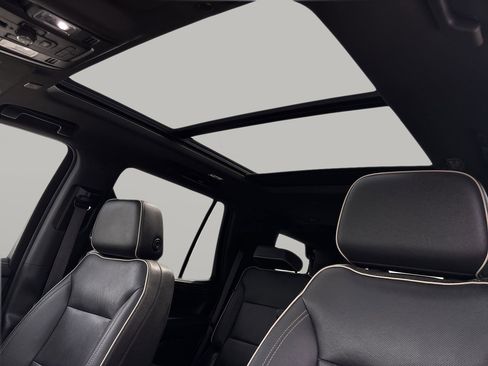 Used 2022 Chevrolet Tahoe Premier image 22