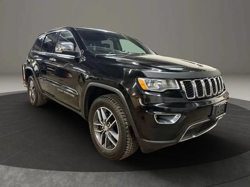 Used 2017 Jeep Grand Cherokee Limited AWD/4WD image 2