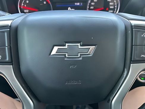 Used 2019 Chevrolet Silverado 1500 LT Trail Boss AWD/4WD image 28