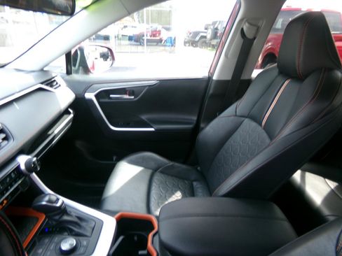 Used 2023 Toyota RAV4 Adventure image 13