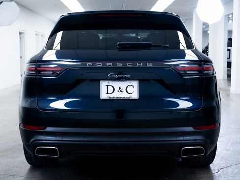 Used 2020 Porsche Cayenne image 5