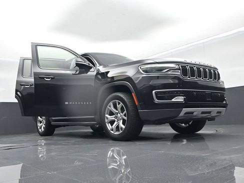 Used 2022 Jeep Wagoneer Series II AWD/4WD image 71