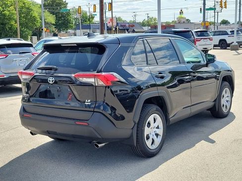 Used 2025 Toyota RAV4 LE AWD/4WD image 6