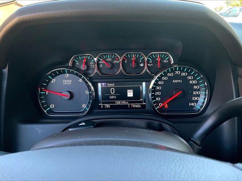 Used 2020 Chevrolet Suburban Premier image 13