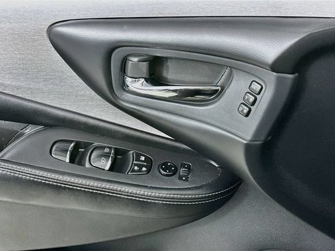 Used 2019 Nissan Murano SL FWD image 21