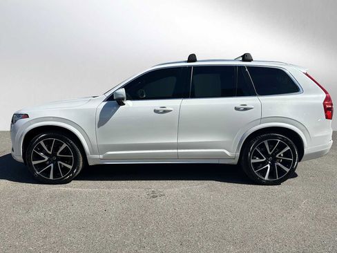 Used 2022 Volvo XC90 T6 Momentum w/ Advanced Package AWD/4WD image 6