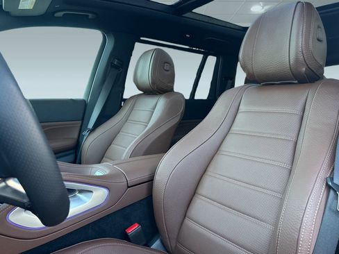 New 2026 Mercedes-Benz GLS 580 580 image 21