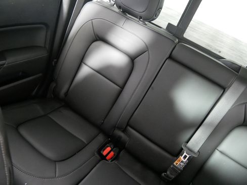 Used 2022 GMC Canyon Elevation w/ Elevation Premium Package AWD/4WD image 12