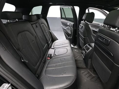 Used 2022 BMW X5 xDrive40i AWD/4WD image 47