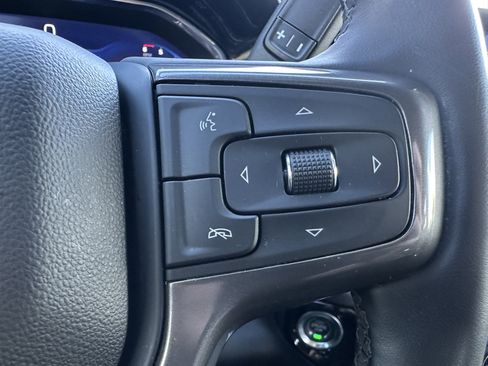 Used 2024 Chevrolet Silverado 2500 ZR2 w/ Technology Package image 13