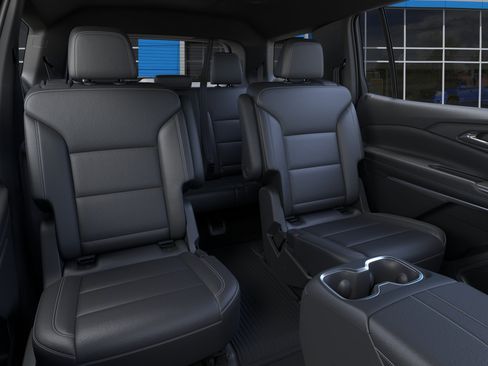 New 2027 Chevrolet Traverse LT w/ Midnight/Sport Edition AWD/4WD image 17