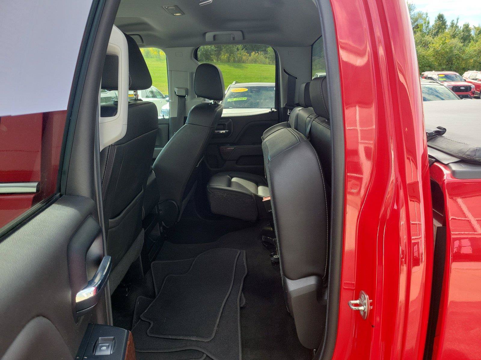 Used 2018 GMC Sierra 1500 SLT w/ SLT Premium Package AWD/4WD image 11